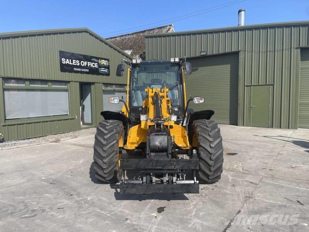JCB TM 320 S Сельскохозяйственные телескопические погрузчики