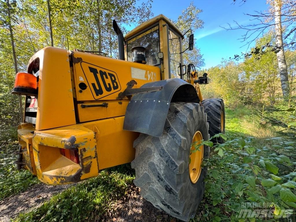 JCB 426 Agri (40 km/h) Фронтальные погрузчики