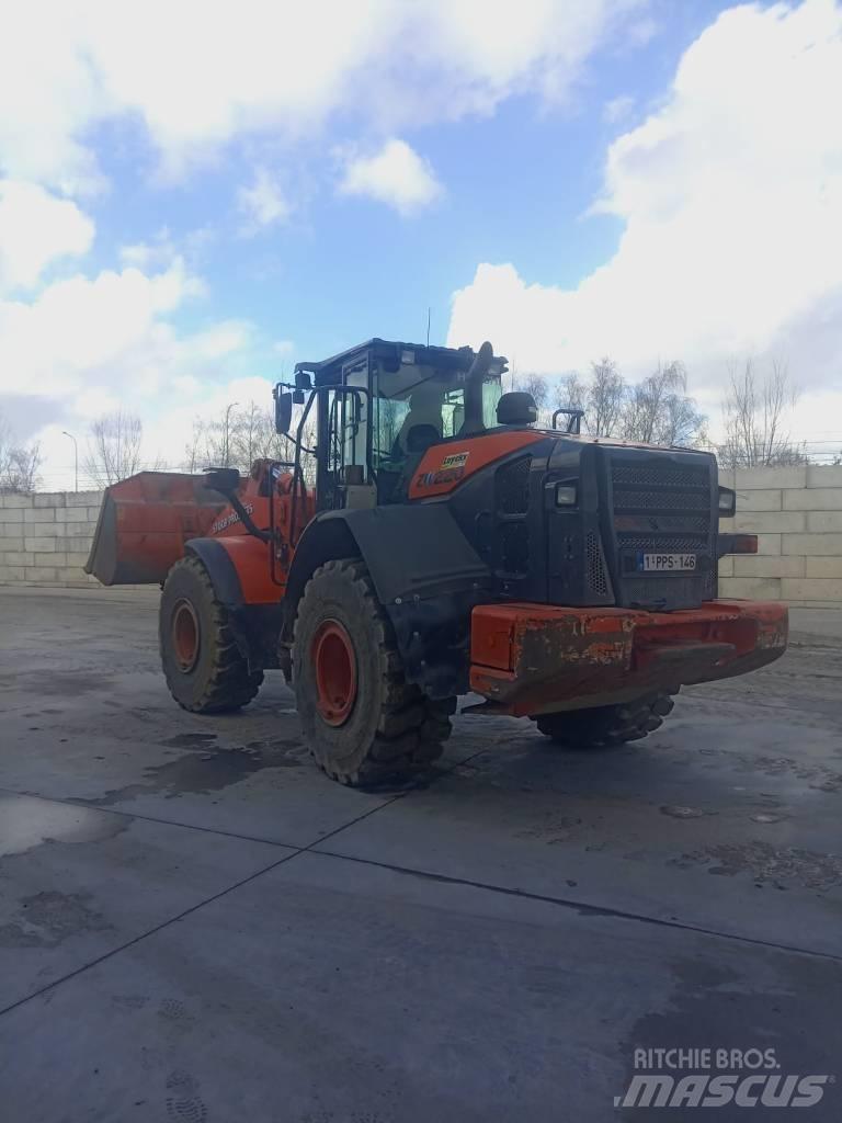 Hitachi ZW 220-6 Колёсные экскаваторы