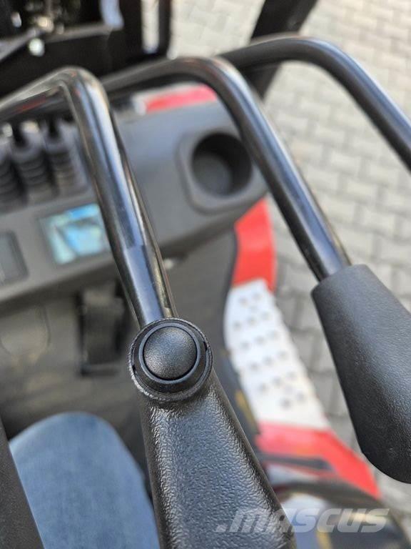 Manitou ME 425 LD Электропогрузчики