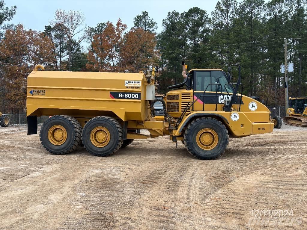 CAT 730 Поливочные машины