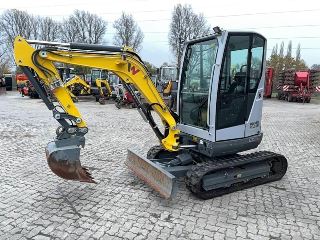 Wacker Neuson EZ26 Мини-экскаваторы