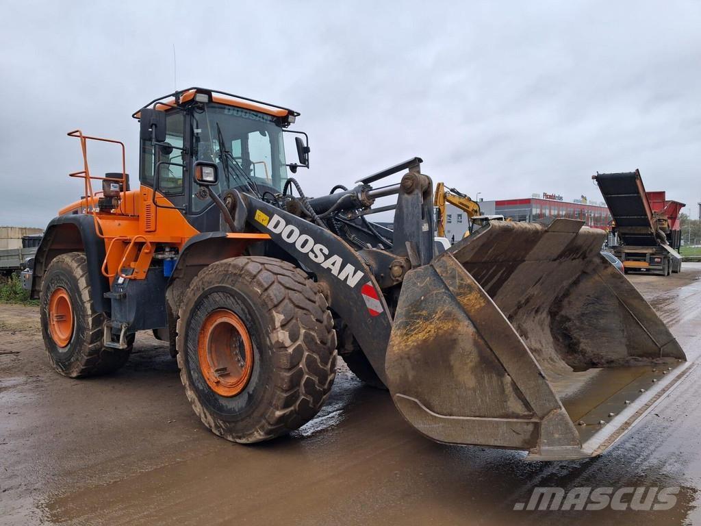 Doosan DL420 Фронтальные погрузчики
