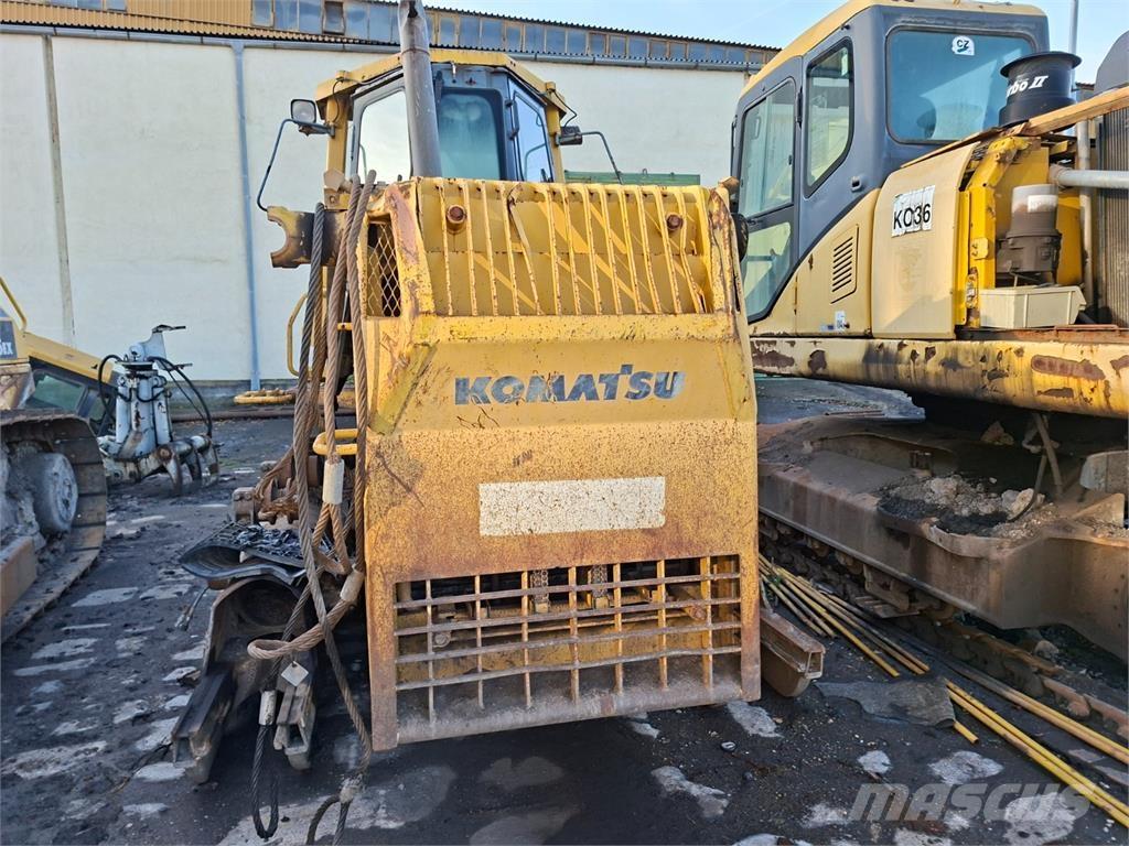 Komatsu D65EX-12 Прочие фургоны
