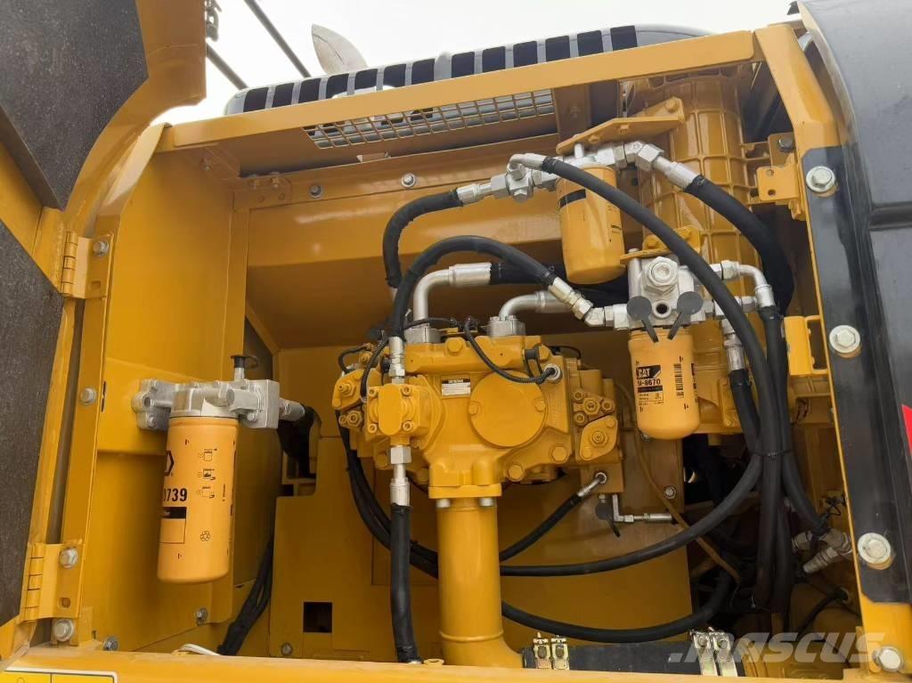 CAT 330 D L Гусеничные экскаваторы