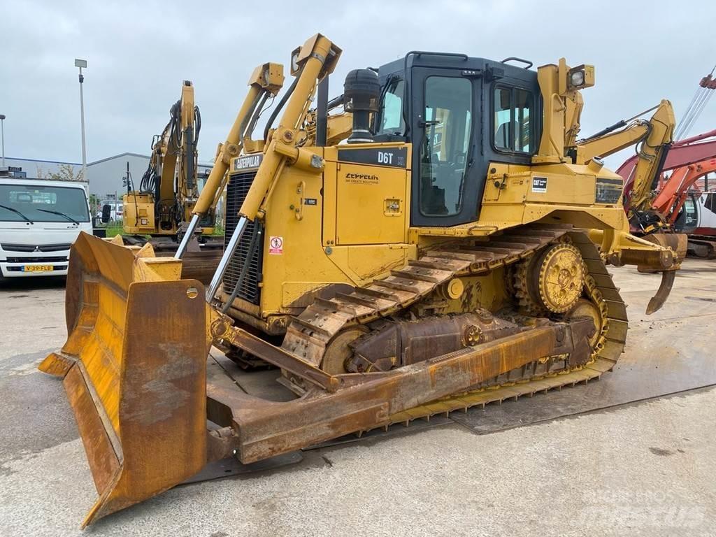 CAT D6T XL NVT Гусеничные бульдозеры