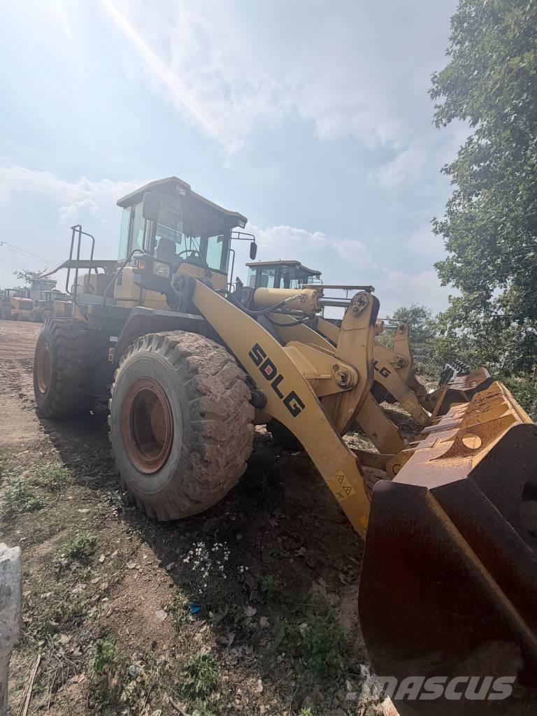 SDLG l935 Фронтальные погрузчики