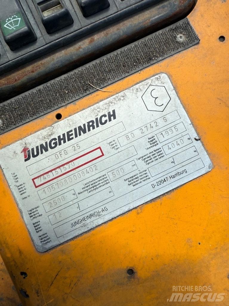 Jungheinrich DFG 25 Дизельные погрузчики