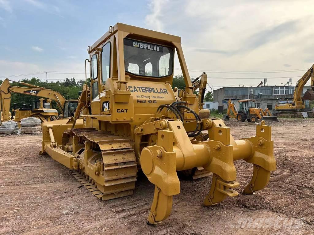 CAT D7G Гусеничные бульдозеры