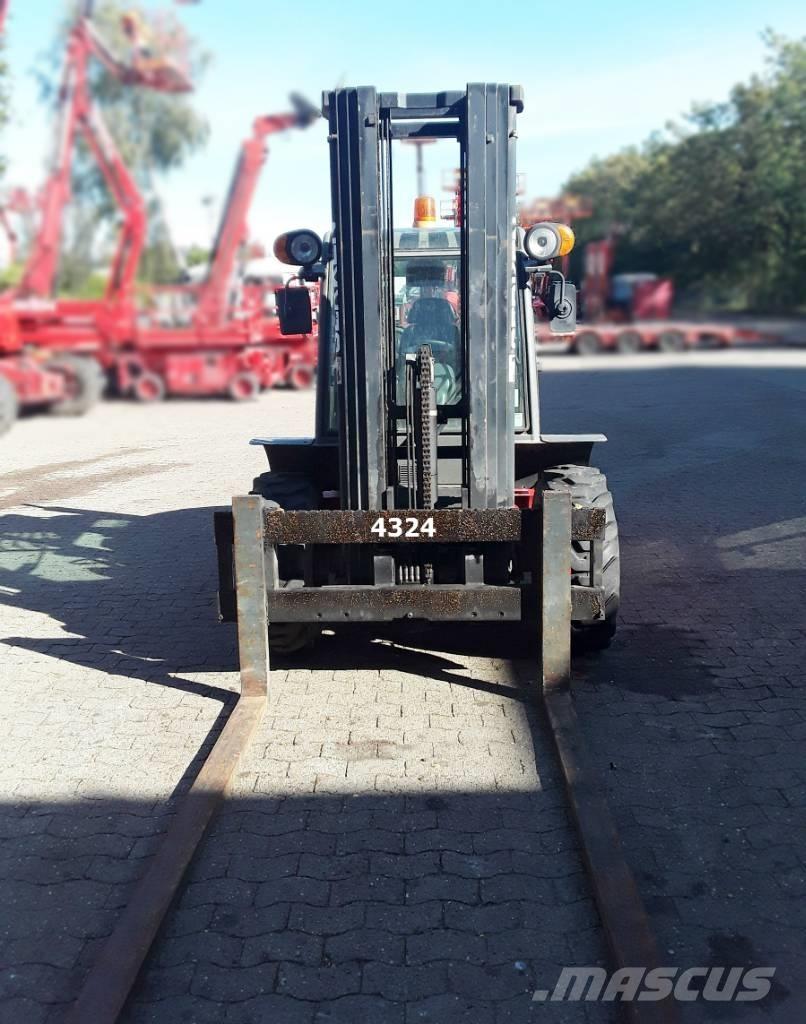 Ausa C 300 H X4 Внедорожные погрузчики