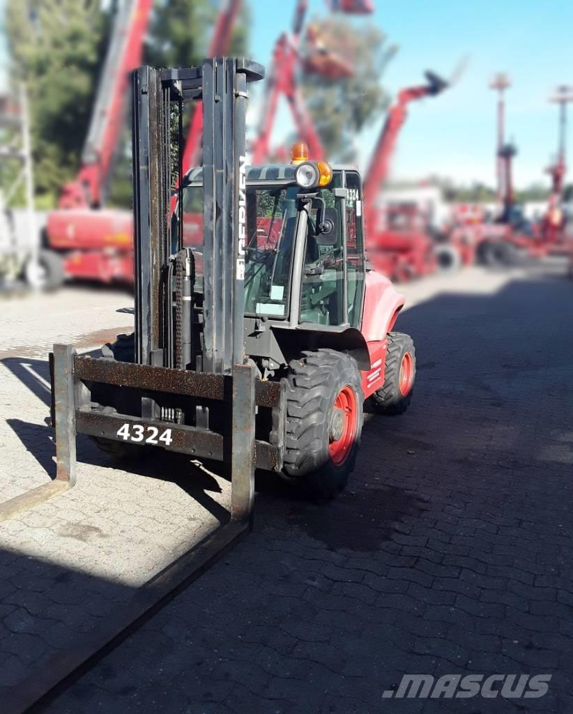 Ausa C 300 H X4 Внедорожные погрузчики