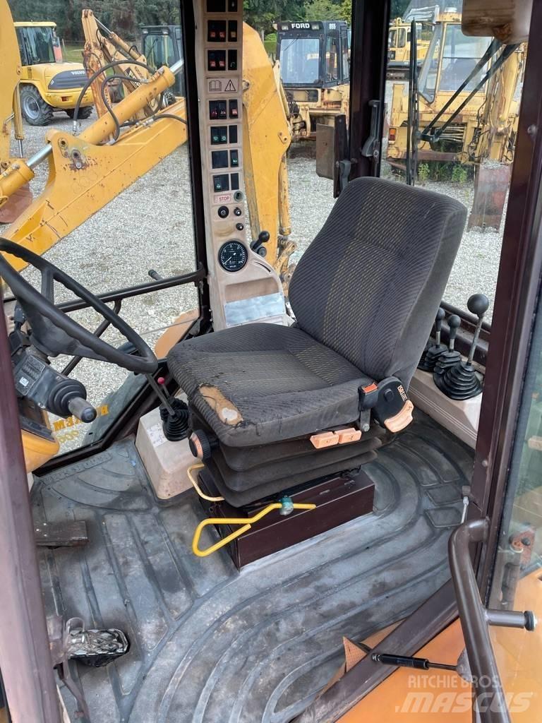 Hydrema 906B Экскаваторы-погрузчики