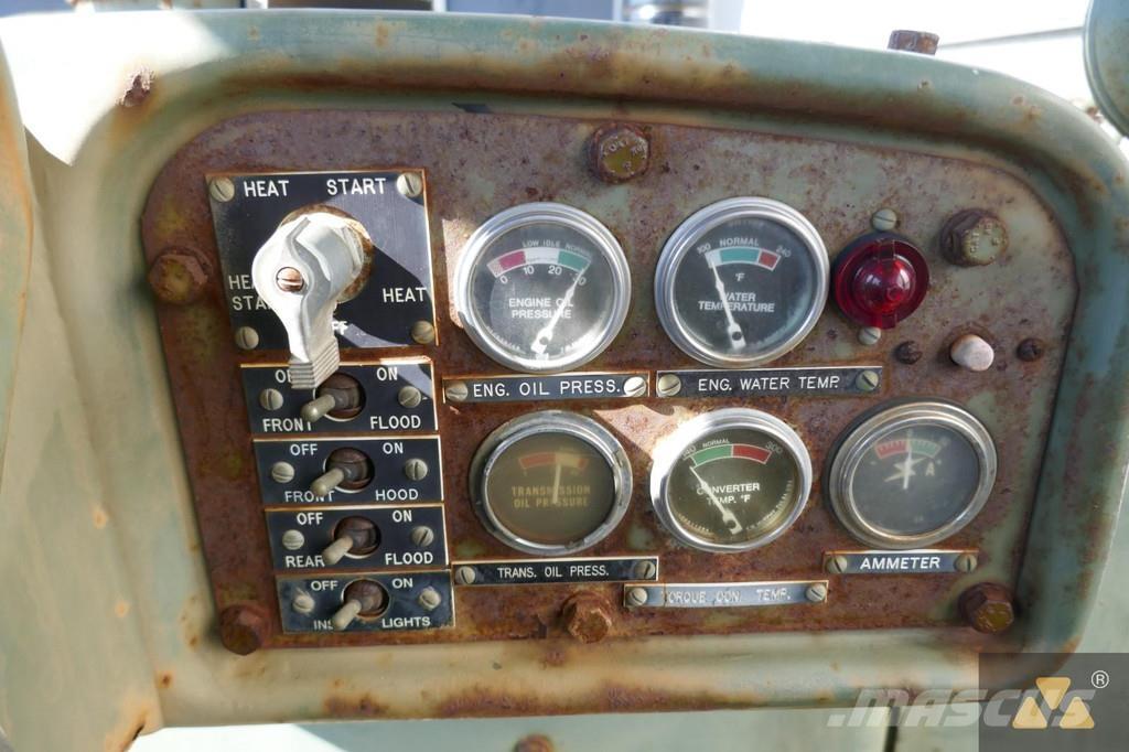 CAT D7F Ex-army Гусеничные бульдозеры