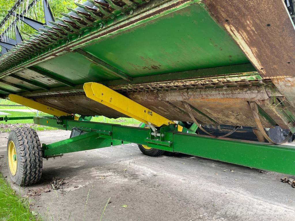 John Deere W 440 Зерноуборочные комбайны