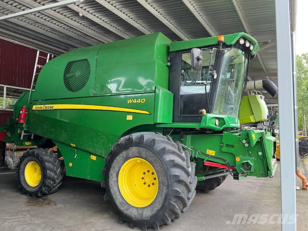 John Deere W 440 Зерноуборочные комбайны