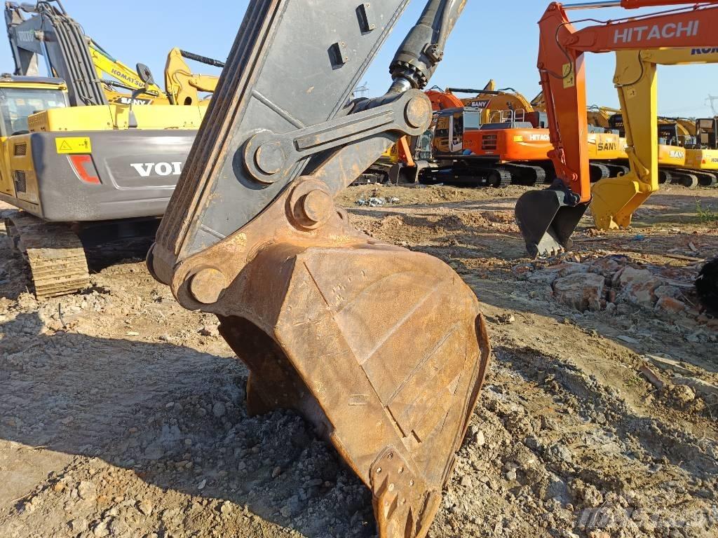 Volvo EC 240 Гусеничные экскаваторы