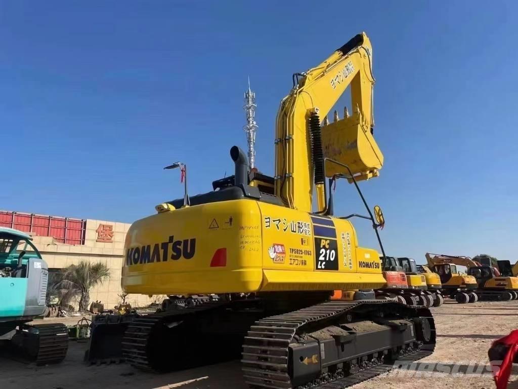 Komatsu 210LC-8 Гусеничные экскаваторы