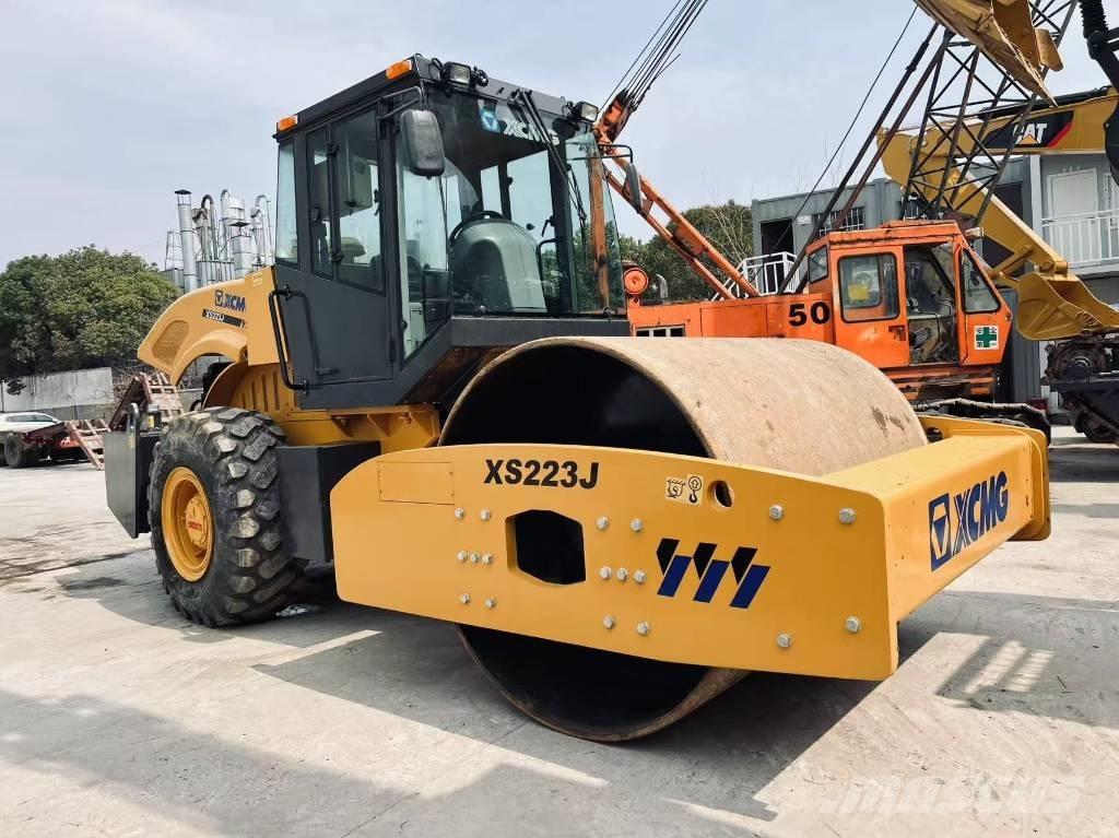 XCMG XS 223 J Грунтовые катки
