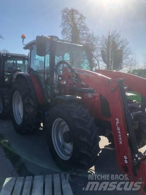 Massey Ferguson 5711 Трактора