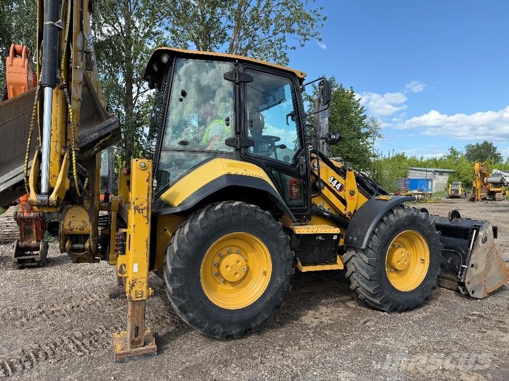 CAT 444 Экскаваторы-погрузчики
