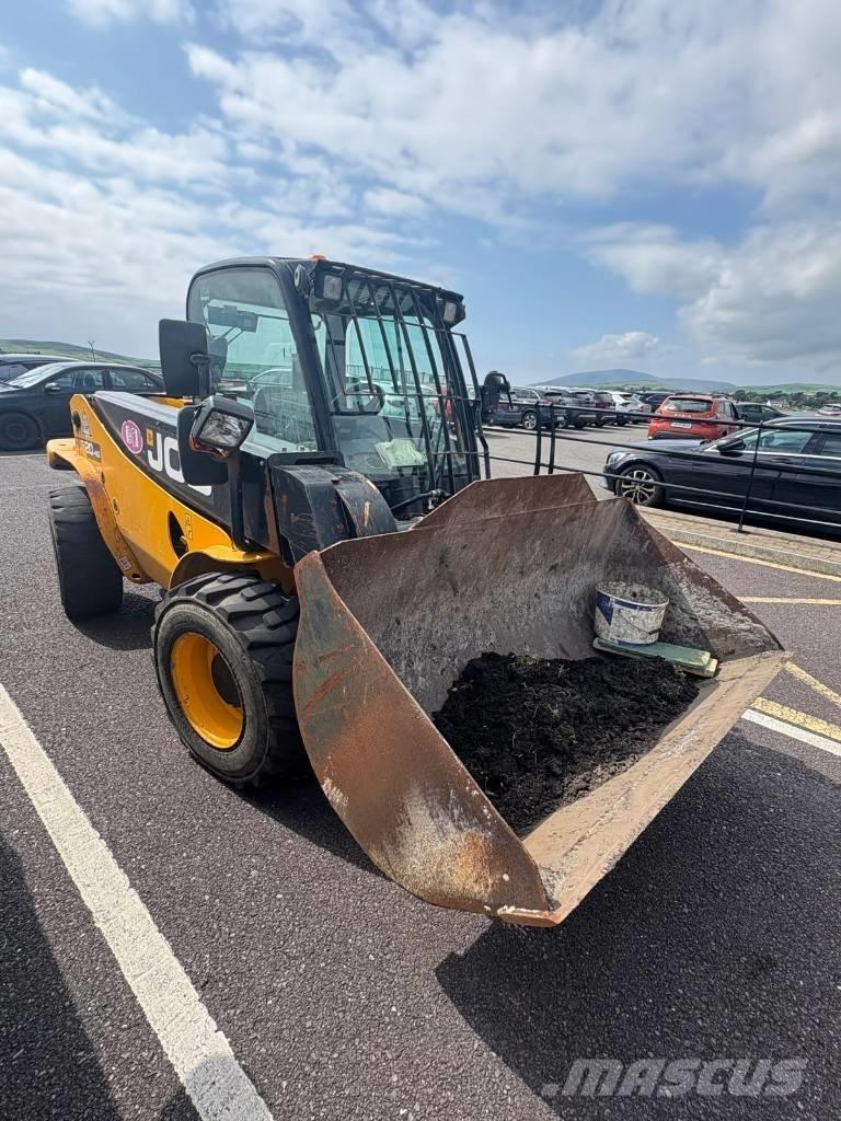 JCB 520-40 Телескопические погрузчики