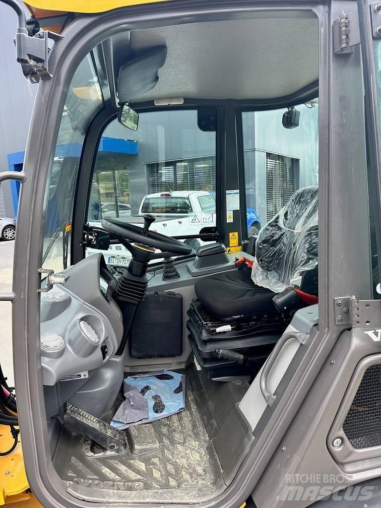 Volvo L 25 Electric Фронтальные погрузчики