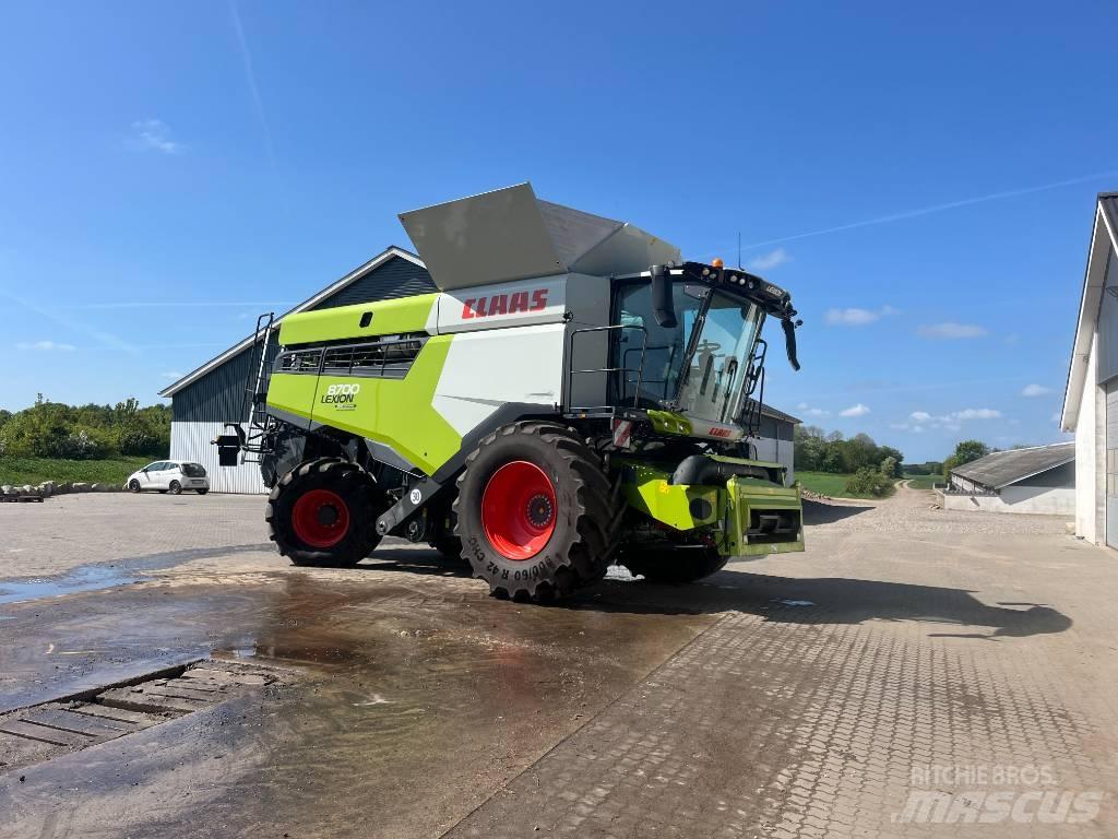 CLAAS Lexion 8700 Зерноуборочные комбайны