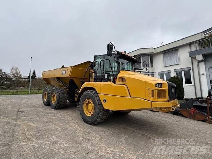 CAT 730 Шарнирно-сочленённые самосвалы