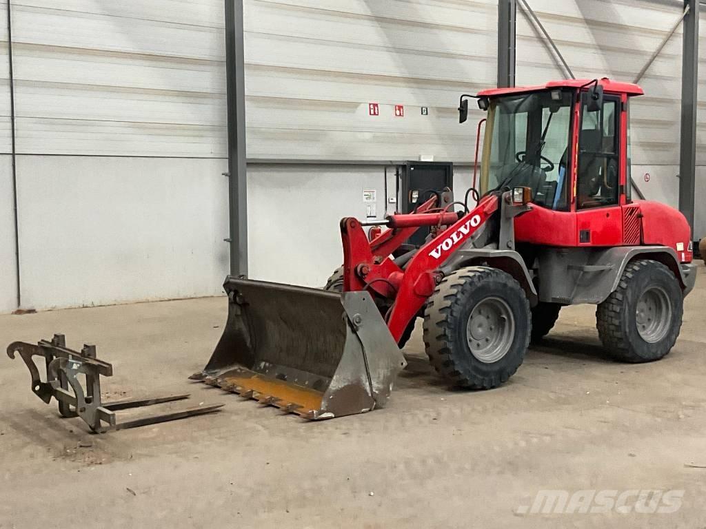Volvo L 30 B-Z/X Фронтальные погрузчики