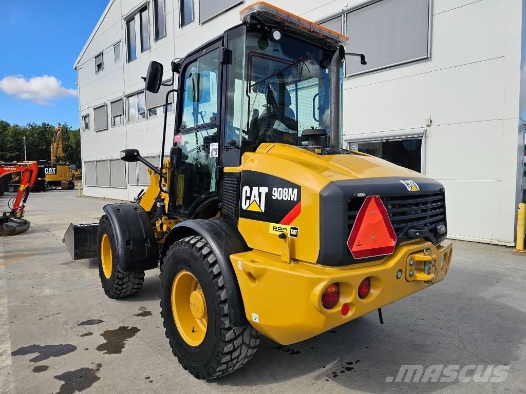 CAT 908M Фронтальные погрузчики
