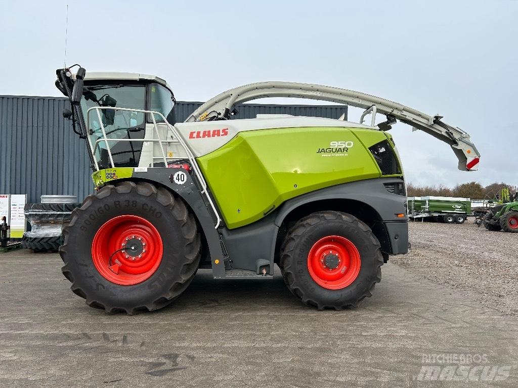 CLAAS Jaguar 950 Самоходные кормоуборочные комбайны