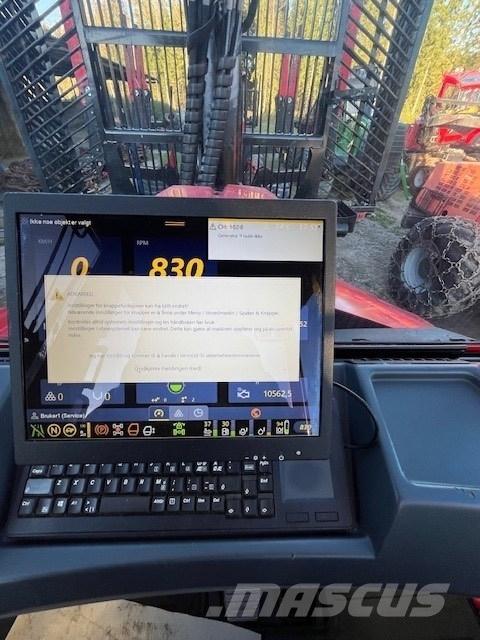 Komatsu XF895-2 Форвардеры