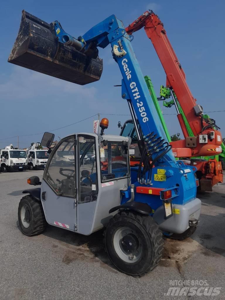 Terex Genie 2506 Телескопические погрузчики