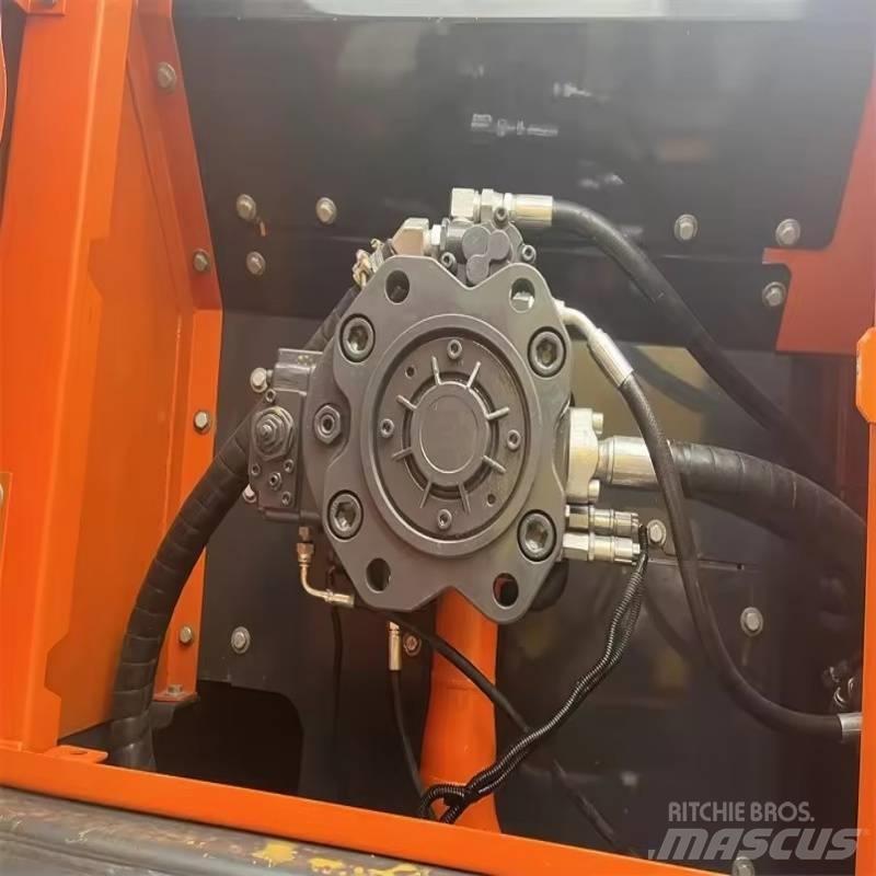 Doosan DX 300 LC-9C Гусеничные экскаваторы
