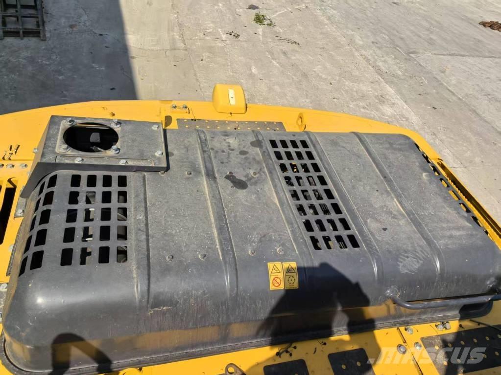 Komatsu PC 200-8 Гусеничные экскаваторы