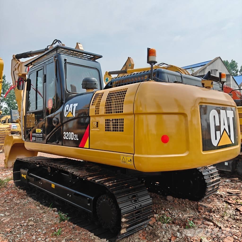 CAT 320D2L Гусеничные экскаваторы