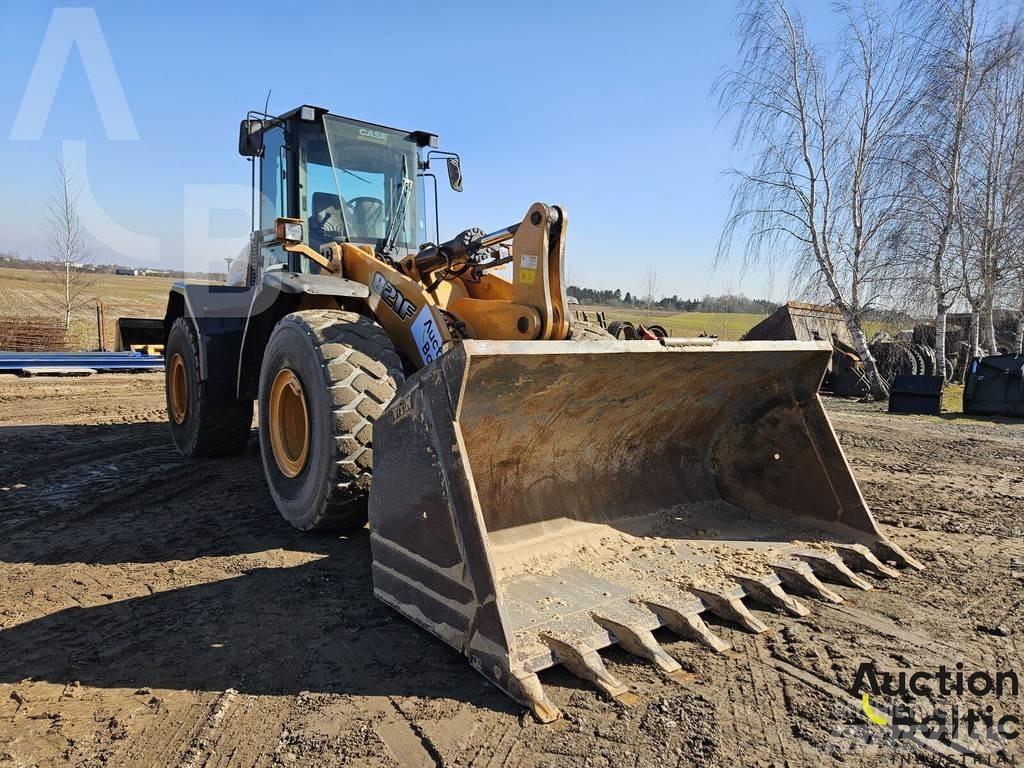 CASE 821 F Фронтальные погрузчики