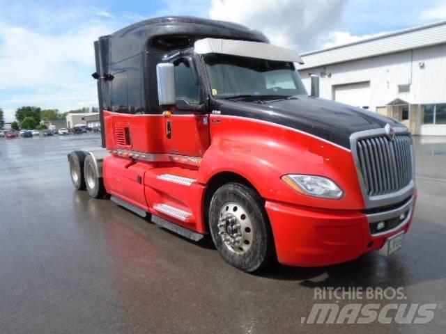 International LT625 Седельные тягачи