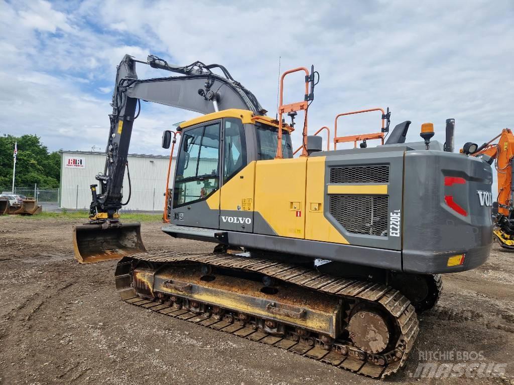 Volvo EC220EL Гусеничные экскаваторы