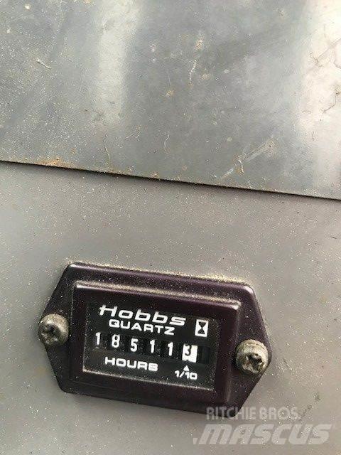 Kobelco CKE 800 Гусеничные краны