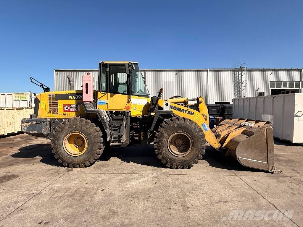 Komatsu WA 320-6 Фронтальные погрузчики