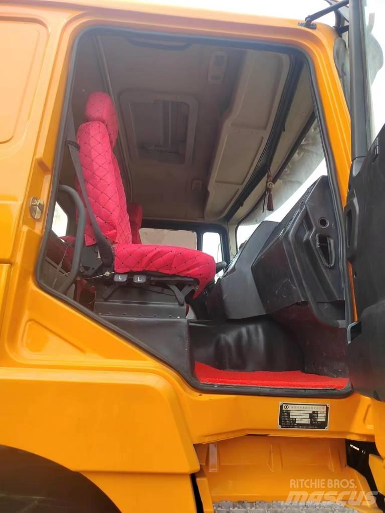 Shacman F 3000 Грузовики-Самосвалы