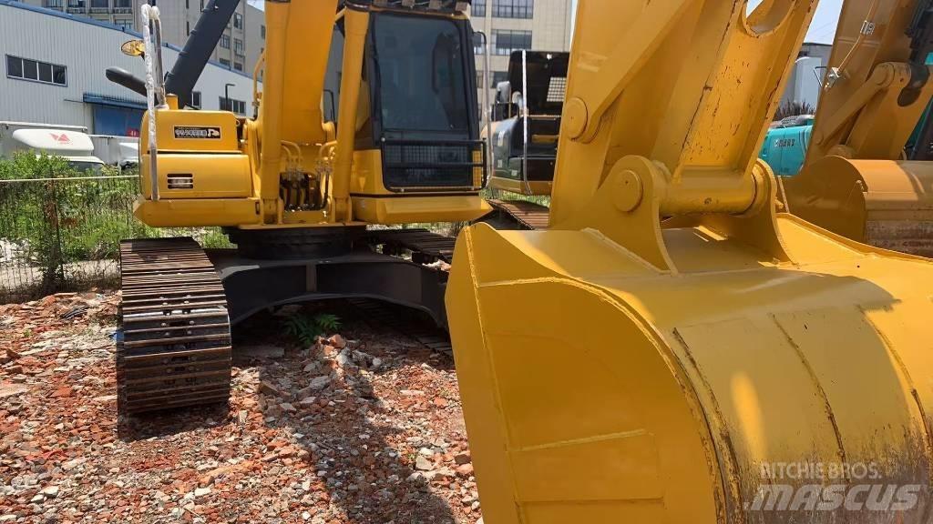 Komatsu PC 210 Гусеничные экскаваторы