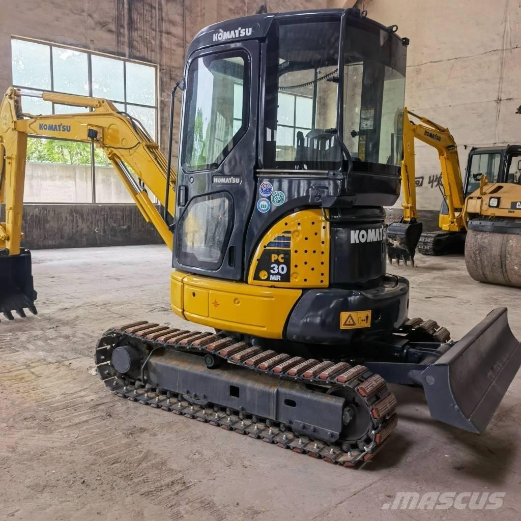 Komatsu PC30 Гусеничные экскаваторы