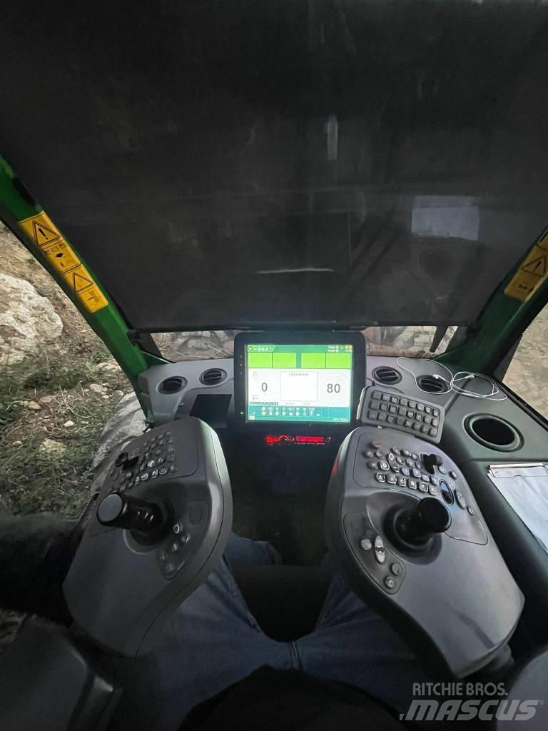 John Deere 1270 G Харвестеры