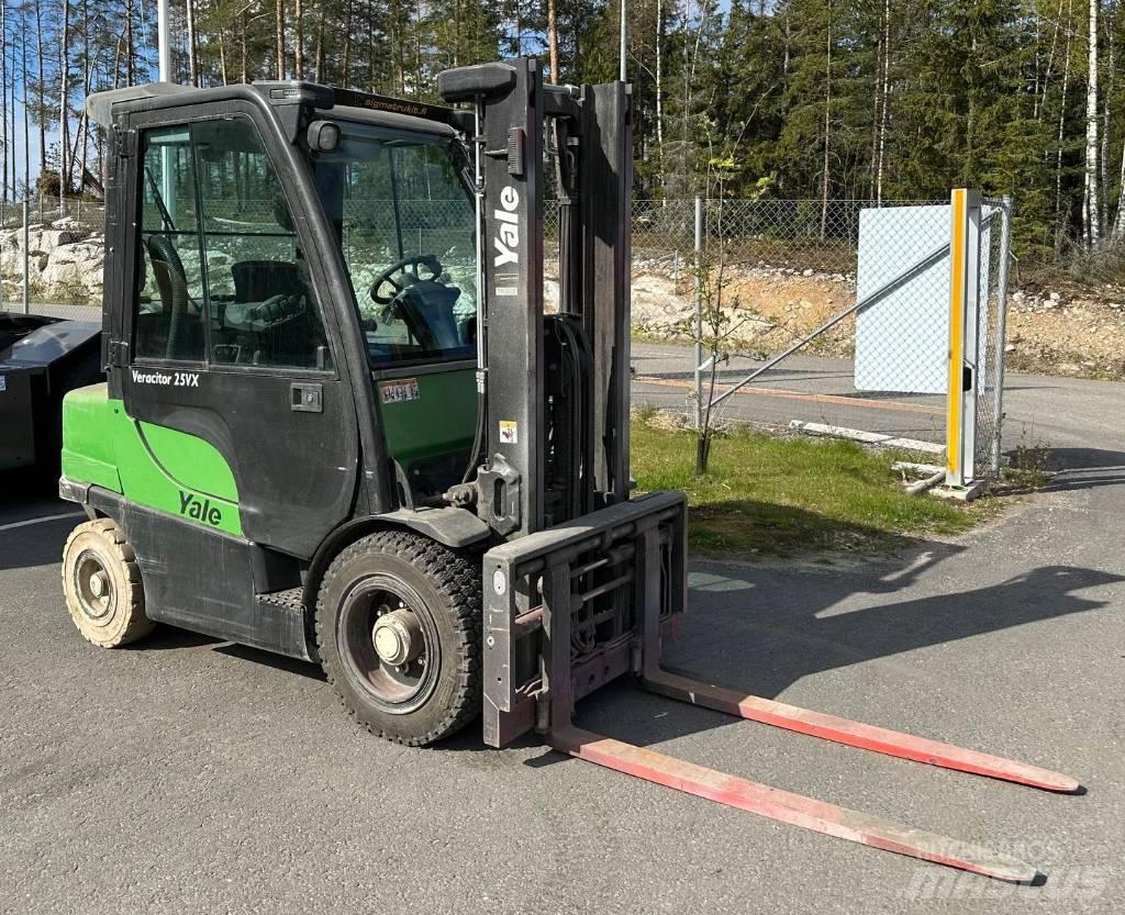 Yale GLP 25 VX Газовые погрузчики