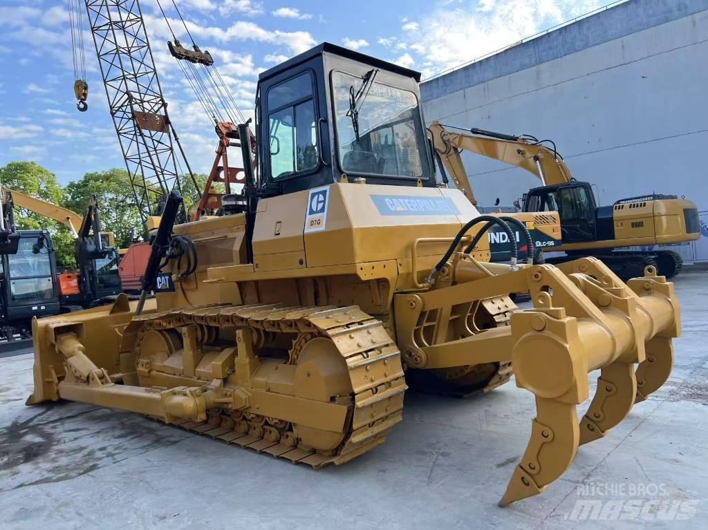 CAT D7G Гусеничные бульдозеры