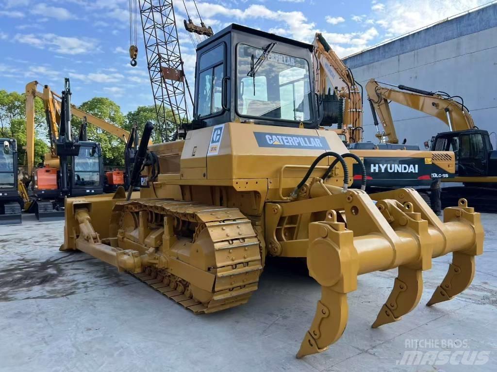 CAT D7G Гусеничные бульдозеры