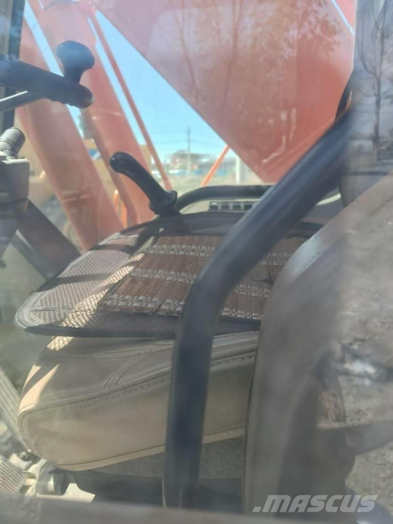 Doosan DH210W-7 Колёсные экскаваторы