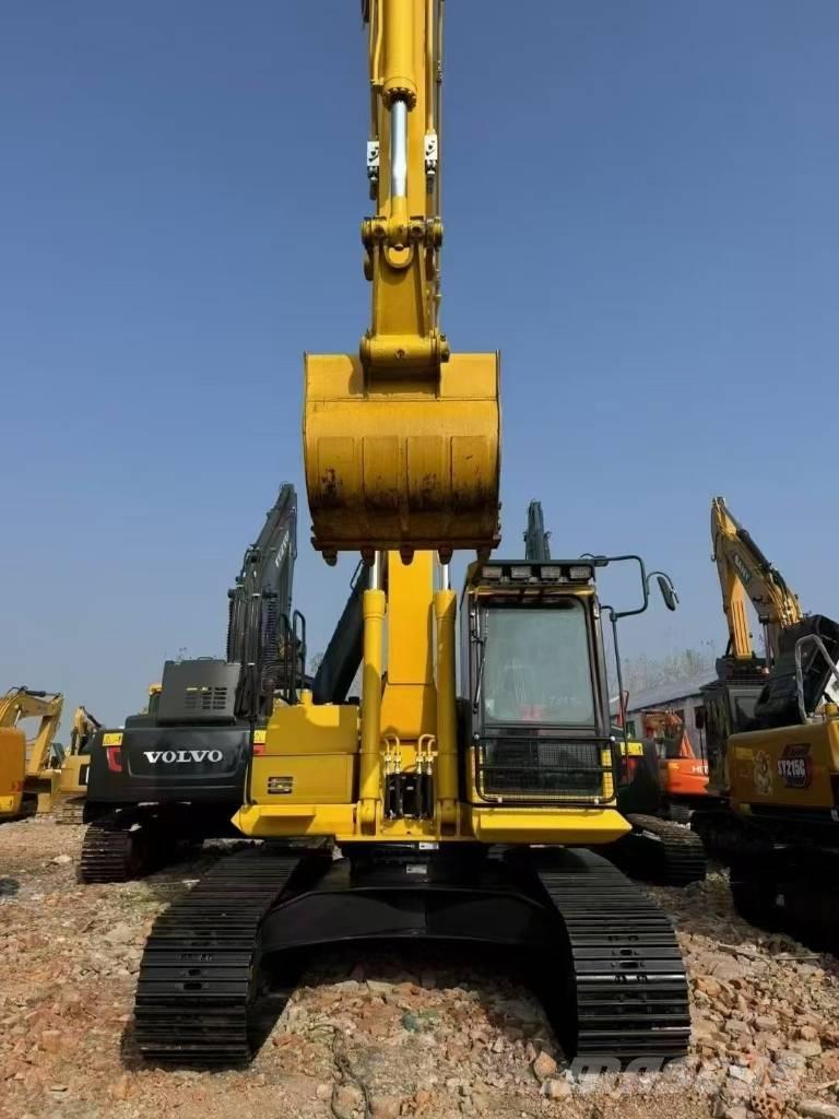 Komatsu PC 220-8 Гусеничные экскаваторы